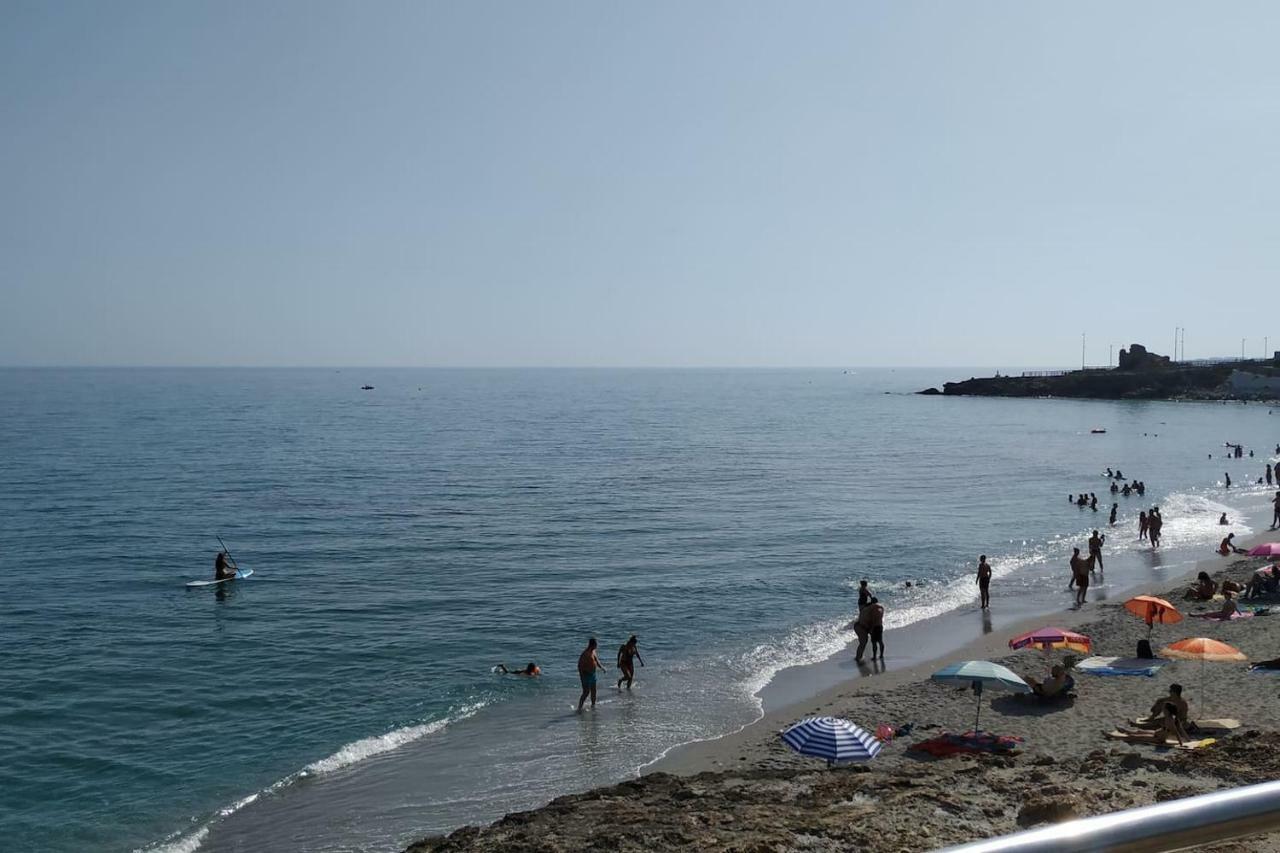 Nerja Gaviota Holidays Piscina Y Playa Exterior foto